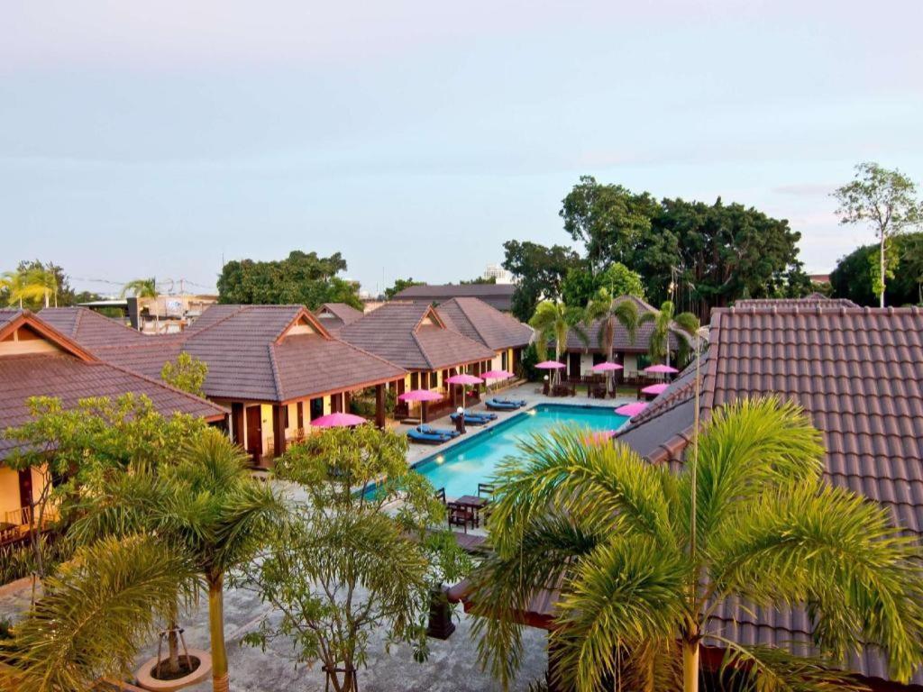 Rose Bay Resort Pattaya Eksteriør billede