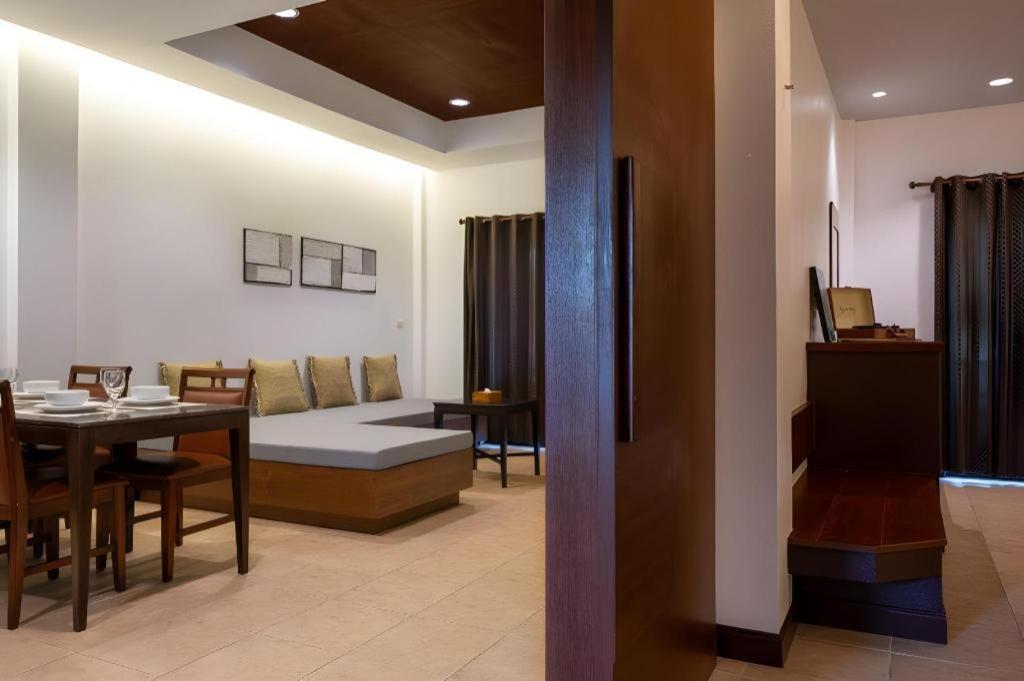 Rose Bay Resort Pattaya Eksteriør billede