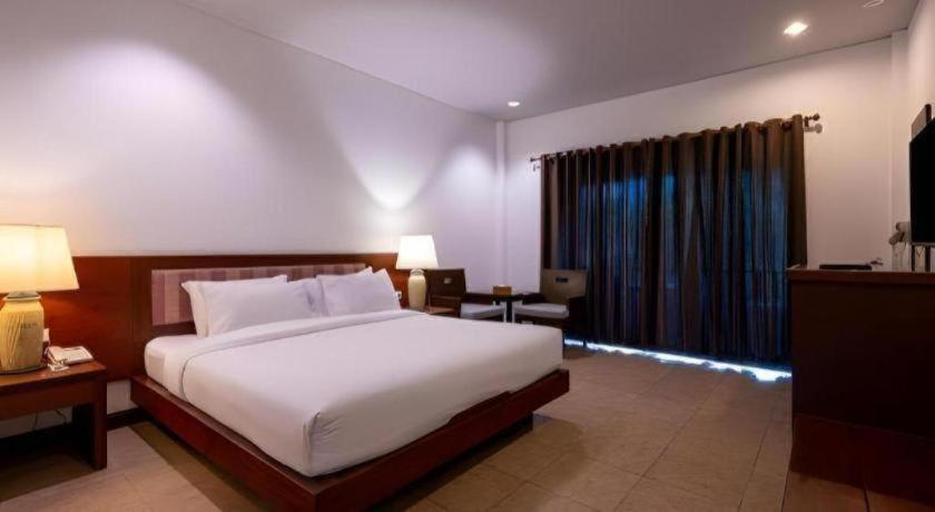 Rose Bay Resort Pattaya Eksteriør billede