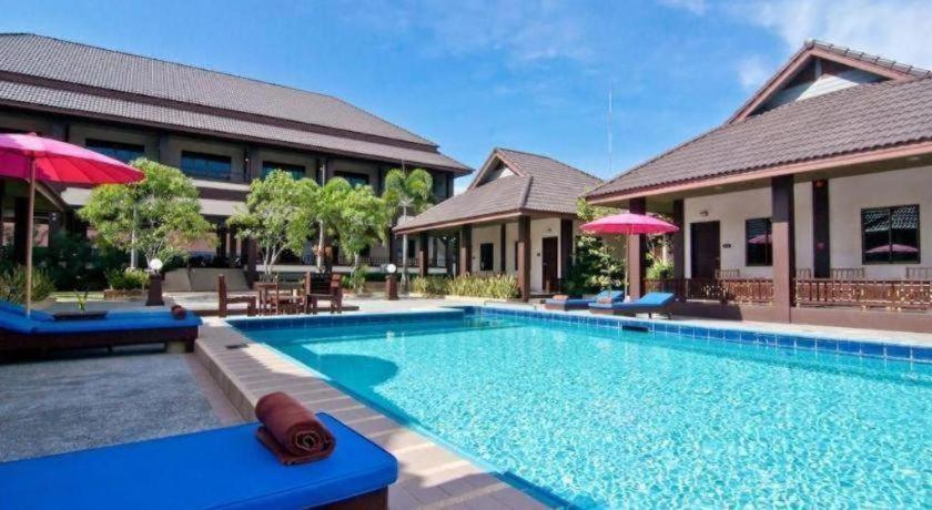 Rose Bay Resort Pattaya Eksteriør billede