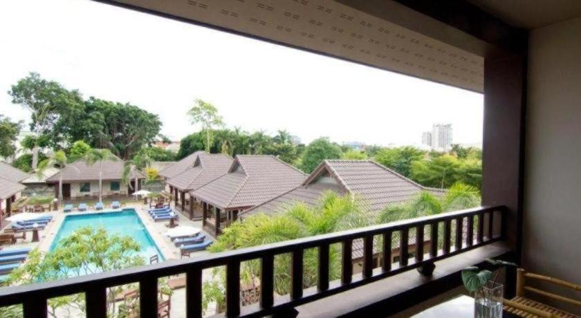 Rose Bay Resort Pattaya Eksteriør billede